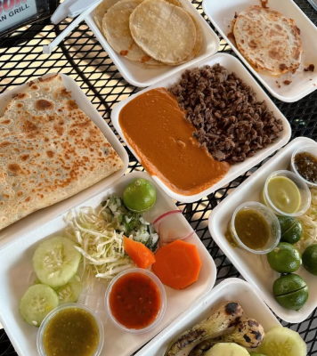 Platos.